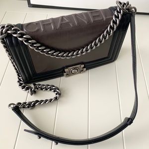 🎉HOST PICK 🎉Chanel Le Boy Old Medium